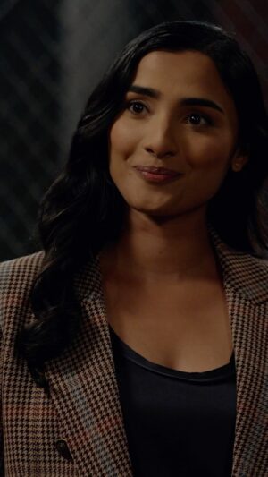 Anya Banerjee Instagram - "You’re a man of wealth and taste?"
Tune in to NBC tonight for an all new episode of The Blacklist!