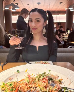 Anya Banerjee Instagram - 🤌🏽🥗🎂