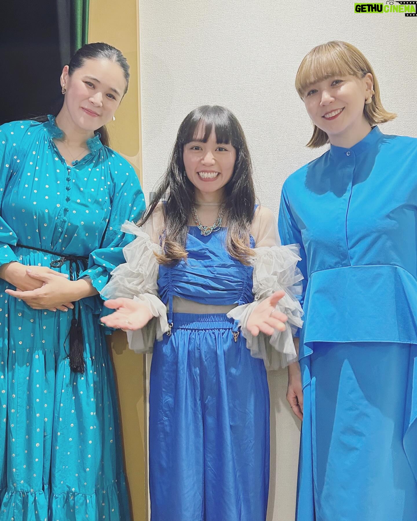 Aoi Teshima - 1.6K Likes - 沖縄県那覇市沖縄県男女参画センターてぃるるで行われた「多和田えみ presents ライブ カーネーション OKINAWA 2024」と言う素敵なイベントで歌って来ました!
多和田えみさん、土岐麻子さん、Nanaironoteさん、ご一緒出来て楽しかったです。ありがとうございます。
遊びに来てくださった皆さま、温かく迎えてくださってありがとうございました。
イベントの後は、沖縄の美しい海に癒されてお家に帰りました。大好きな沖縄で歌えてとても嬉しかった!
-Aoi🌹
#多和田えみ さん
#土岐麻子 さん
#nanaironote さん
#手嶌葵
#ライブカーネーション #てぃるる #沖縄