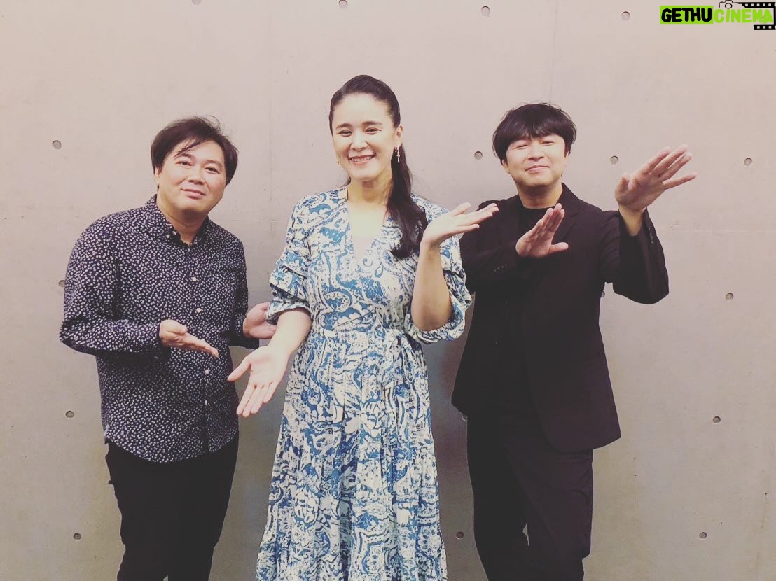 Aoi Teshima - 1.3K Likes - 2023年12月17日茨城県・水戸市民会館公演に遊びに来て下さった皆さま☺︎ありがとうございました!
ピカピカ新しいホールで歌うのって素敵な気分!
迎えて下さった皆さまのあたたかさも相まって、幸せなコンサートでした。本当にありがとう☺︎
大好きなミュージシャンのお二人とニッコニコでパチリ!
-Aoi🌹
#手嶌葵 #コンサート #
#水戸市 #aoitesima #江部和幸 さん
#大坂孝之介 さん