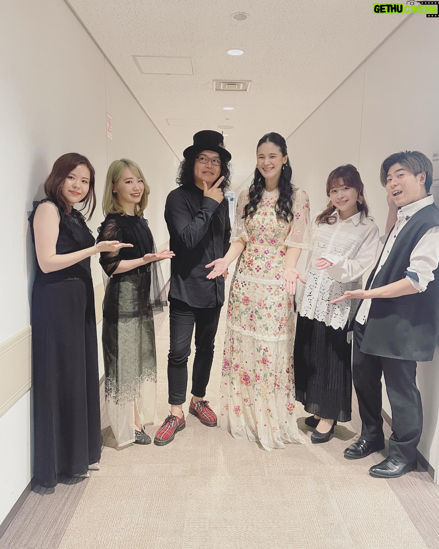 Aoi Teshima - 1.3K Likes - 2022年6月の4日東京オペラシティー公演に遊びに来て下さった皆様ありがとうございました😊ピアノ&ストリングスカルテットのスペシャルバージョン、とってもとっても楽しくて幸せでしたみんなありがと!
15周年ツアーもあと少し、笑顔で最後までがんばるぞ!
-Aoi🌹
#手嶌葵 #コンサート #東京オペラシティ
#衣装が可愛い
#向江陽子
#西原史織
#真藤敬利
#大辻ひろの
#飯島奏人