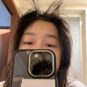 Aoi Yoshikura Instagram - ３６５
ピラティスで心と体を動かして、癒して。
愛するブリツキに癒されて。
かっこつけた後に。
前髪ひっくり返った
😇
#PR#pllates#ピラティス#meditation#メディテーション#mindfulness#マインドフルネス
#元野犬#元保護犬
#柄柄女
#前髪の裏側
