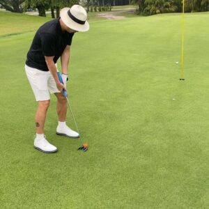 Apisit Opasaimlikit Instagram - พัตโคตรมันวันนี้ ขอบคุณโปรเฟิส @f.kittiphong พี่ต้อย และสนาม @phuketcountryclub ที่ดูแลพวกเราด้วย