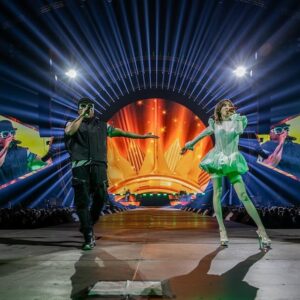 Apl.de.Ap Instagram - About last night: I can’t believe that happened again. We packed La Defense Arena with nearly 40k of you singing along. Paris, you’ve always been with us. It felt really amazing to be out there with my family doing what we love the most. For all the people who put in the work in putting this together, I’m truly humbled by rocking along my brother @iamwill @taboo and I. Special thanks to @daraxxi for making it all the way from South Korea 🇰🇷 to be with us for this special night. @blackeyedpeas til infinity.