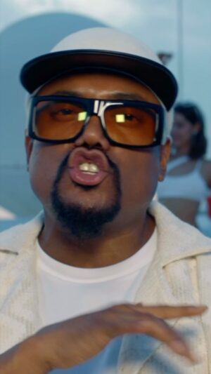 Apl.de.Ap Instagram - Thanks for all the love for the Ready MV. My nystagmus doesn’t allow me to drive, so to get to SB’s party I thought I’d take to the seas! #sb19xapldeap 

Special thanks to my guys:
@keithharrisexperience
@damienleroy
@artek606 
@vincenantes 
Arjen Denzel
Jean-Baptiste