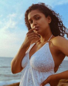 Actress Apoorva Bhardwaj HD Instagram Photos and Wallpapers January 2022