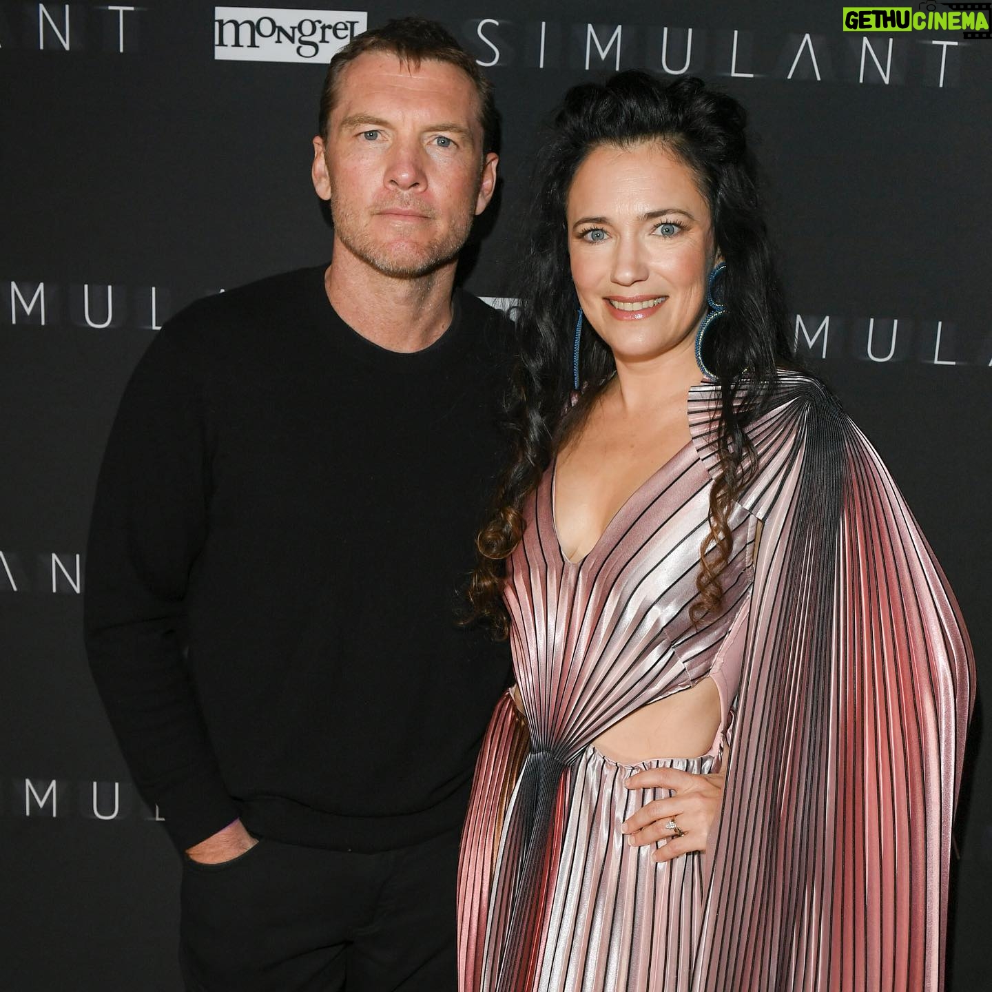April Mullen - 795 Likes - For One Moment! Simulant Red Carpet @cineplexmovies @mongrelmedia @wangofilms What a weekend !!! Thank you to all those who came out to the big screen to support us !
Dress by @lesley_hampton
Earrings @lucys_handicrafts
@karlymadillmakeup
Photo:
@georgepimentel1