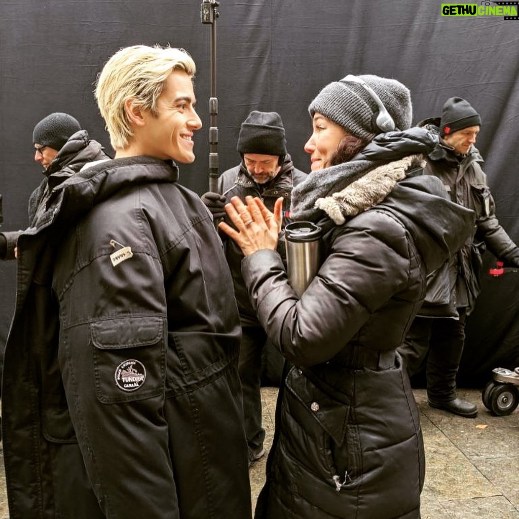 April Mullen - 1.4K Likes - Now Streaming! Netflix’s Tiny Pretty Things - directed episodes 107&108. This series was created by very special talented human beings. @wowmichaelmaclennan @rambopolitan @jordannaf @jennifernichols_dance. The cast and crew are magic, innovative, supportive and loving. It was a joy and privilege to be on the team. Much love and Congratulations to the #tinyprettythings Family. #tinyprettythingsnetflix #aprilmullen @netflix @netflixca @tinyprettythingstv@tinyprettythingsfan