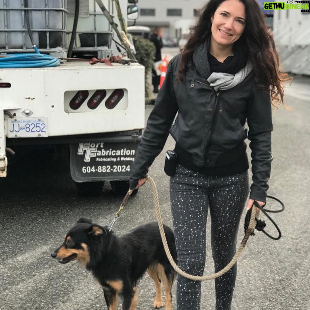 April Mullen - 1.5K Likes - Spacewalk Time - Ep. 608 Now Available!@cw_the100 @paigeturco_official #aprilmullen #femalefilmmakerfriday @femalefilmmakerfriday ... yes that is a piece of 99% dark chocolate in my hand !