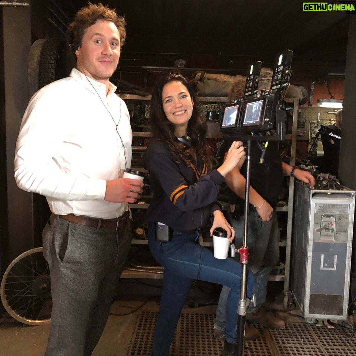 April Mullen - 1.5K Likes - Spacewalk Time - Ep. 608 Now Available!@cw_the100 @paigeturco_official #aprilmullen #femalefilmmakerfriday @femalefilmmakerfriday ... yes that is a piece of 99% dark chocolate in my hand !