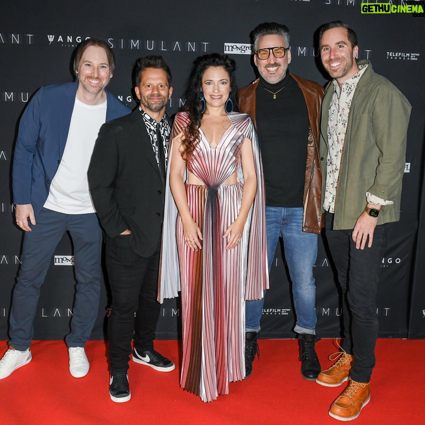 April Mullen - 795 Likes - For One Moment! Simulant Red Carpet @cineplexmovies @mongrelmedia @wangofilms What a weekend !!! Thank you to all those who came out to the big screen to support us !
Dress by @lesley_hampton
Earrings @lucys_handicrafts
@karlymadillmakeup
Photo:
@georgepimentel1