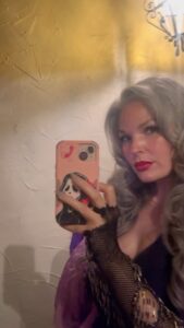 Actress April Schutte HD Instagram Photos and Wallpapers June 2024