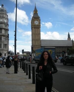 April Schutte Instagram - 13 years ago in London! This was our first time there. Look at that big, curly dark hair! Loads of grey in there but it’s not as noticeable in these photos. 
.
.
.
#youngerdays #londonlove #earlygrey #youngandgrey #silversister