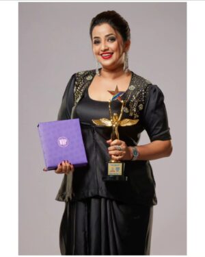 Apurva Nemlekar Instagram - .
What a blessing it is to win these two awards - सर्वोत्कृष्ट ग्लॅमरस चेहरा and सर्वोत्कृष्ट खलनायिका - I am so thrilled and thankful to have won them! 

Winning the most glamorous face award even when playing the part of a villain was only possible because of my wonderful team. My team works so hard to make me look and feel beautiful every single day, giving me the confidence and motivation needed to deliver Saavni perfectly! I specifically chose to play an antagonistic role this time to challenge myself, to do something different, and I am so glad that it has been a successful effort! It is so much fun working with each member of the cast and crew and I look forward to more good times to come!
Thank you @shashisumeetproductions and @star_pravah for this wonderful opportunity ❤️ 
Thank you @wamanharipethejewellers.in for this wonderful diamond Necklace ❤️
A memorable pic with my hardworking crew though few are missing in the pic but I will always be thankful to you guys❤️
Direction team - @ajaykurane @i_tush_official @gv_vasaikar @24_7kalakar @sondkaromkar98 @praffulpatil1012
DOP - @dopvinayak @tripathimehul
Writers - @gaurikodimala @ashwinithepoem
Production team - @nehawaghhalbe  @bunty.singh.7121 
Creative team - @rutujajain__ @sumeet.mhashelkar
Makeup -@manya.utekar
Hairstylist- @anjali.ghag.980 @_niki_0712_ 
Costume stylist @shalmalee_t @the_weekend_girl_ @manasi_rane_96 
.
#apurvanemlekar #premachigoshtaonstarpravah #StarPravah #StarPravahParivaarPuraskar2024 #saavni💃 #myteam #sashisumeetproductions