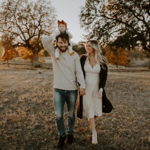Aqueela Zoll Instagram - Merry Christmas & happy holidays! 🤎 Ryan, Aqueela,   Rozlo 

Our first Christmas with this little cookie has been so wonderful! Here’s to another year of adventure, blessing, family & friendships ✨

Photos by the magnificent @victoriasjolanderphotography