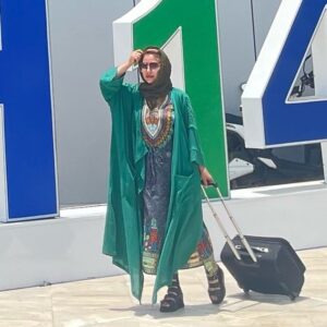 Aram Yousefinia Instagram - من چمدانم را بسته ام 
با بلیطی در دست 
 تو در کدامین ایستگاه مسافری ؟؟

#دلنوشته#آرام_یوسفی _نیا