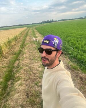 Aras Aydın Instagram - 🫐🍃