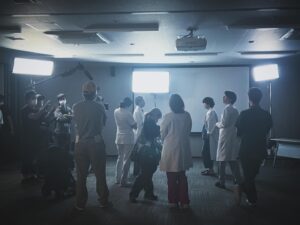 Arata Iura Instagram - _
人と人が想い合い寄り添い合う世界は
厳しい現実をも越えてゆける可能性を秘めている
世界があたたかな優しさに包まれますように
アンメット
ご視聴いただきありがとうございました