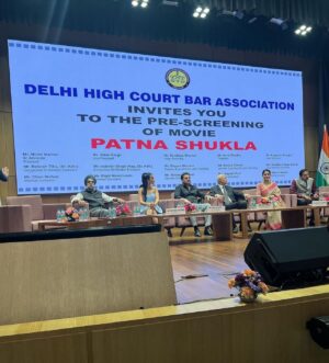 Arbaaz Khan Instagram - Posted @withregram • @officialraveenatandon As I walked into the halls of Delhi High Court for the special screening of our film, Patna Shuklla, hosted by the Delhi High Court Bar Association, my heart was filled with gratitude. Meeting the respected judges and lawyers who work tirelessly in our judicial system was truly an honor beyond words. It made me so proud to play a character inspired by the amazing lawyers our country has. Standing on the same Dais as Acting Chief Justice Mr. Manmohan, promoting, screening Patna Shukla alongside him and various others esteemed members of the Delhi High Court Bar Association tops the list. As a mother, the realization that my child’s rights can be taken away in an instant is deeply troubling. But knowing that distinguished lawyers are on the path to fight for justic and make a difference gives me hope. Every day, lawyers work tirelessly to bring about positive change. 

I am deeply grateful to the Delhi High Court Bar Association for providing such a remarkable opportunity for a film like this, one that needs to be seen by everyone for the message it tells. Watch Patna Shukla on Disney  Hotstar streaming 29th March onwards.