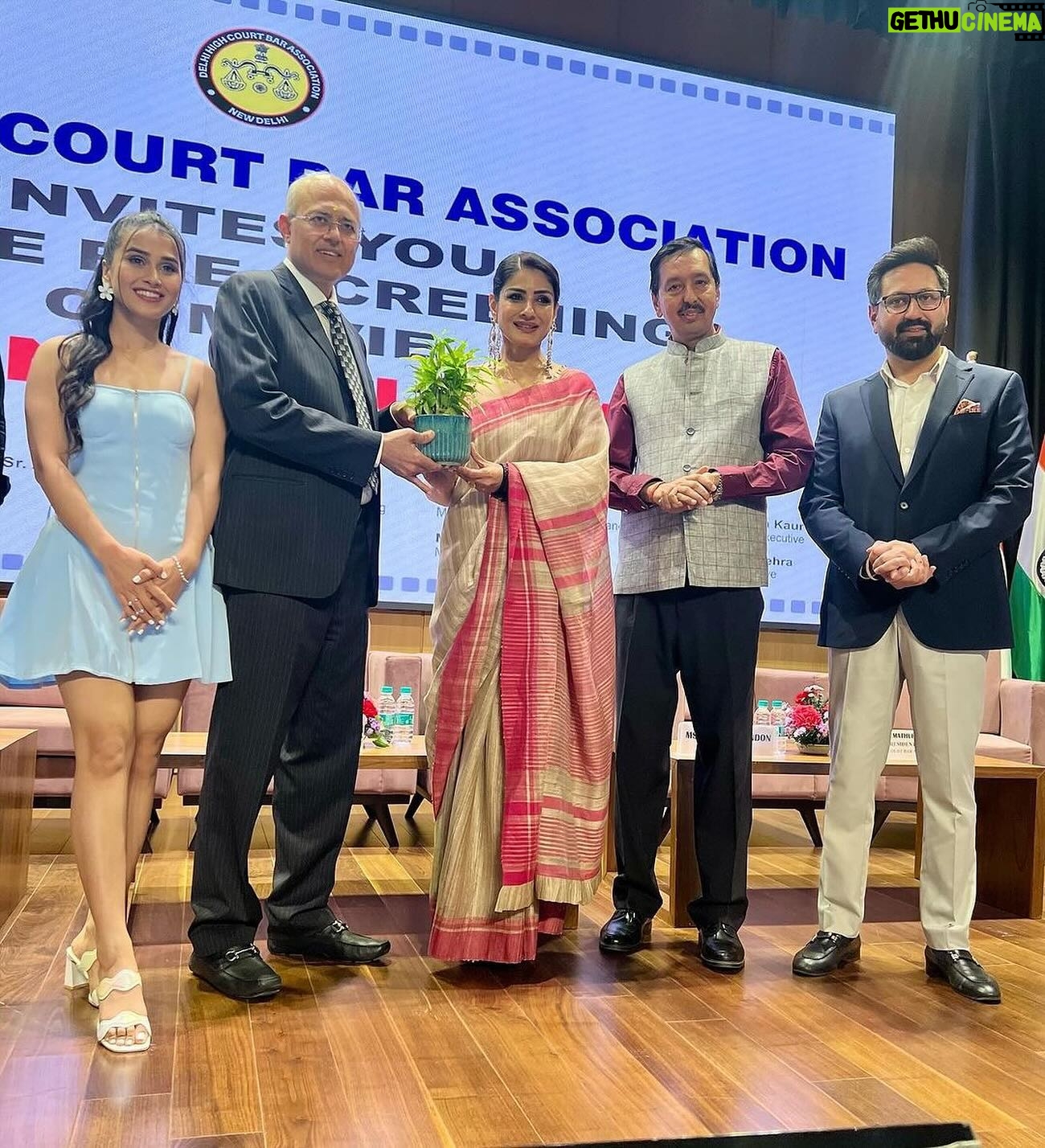 Arbaaz Khan - 26.6K Likes - Posted @withregram • @officialraveenatandon As I walked into the halls of Delhi High Court for the special screening of our film, Patna Shuklla, hosted by the Delhi High Court Bar Association, my heart was filled with gratitude. Meeting the respected judges and lawyers who work tirelessly in our judicial system was truly an honor beyond words. It made me so proud to play a character inspired by the amazing lawyers our country has. Standing on the same Dais as Acting Chief Justice Mr. Manmohan, promoting, screening Patna Shukla alongside him and various others esteemed members of the Delhi High Court Bar Association tops the list. As a mother, the realization that my child’s rights can be taken away in an instant is deeply troubling. But knowing that distinguished lawyers are on the path to fight for justic and make a difference gives me hope. Every day, lawyers work tirelessly to bring about positive change.
I am deeply grateful to the Delhi High Court Bar Association for providing such a remarkable opportunity for a film like this, one that needs to be seen by everyone for the message it tells. Watch Patna Shukla on Disney Hotstar streaming 29th March onwards.