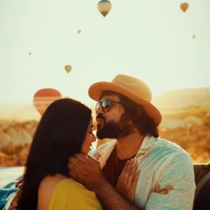 Archita Sahu Instagram - Happy Birthday to my Love in "ସ୍ୱପ୍ନର ସୌଦାଗର" style ❤️ It was always one of her dreams to visit CAPPADOCIA. I am happy that today we are celebrating her Birthday at Capaddocia's Dream Land known as Love Valley. She definitely needs all your blessings and good wishes, because your wishes means a lot to her 🙏

A big thanks to our Lovely team at CAPPADOCIA for making everything so smooth and so dreamy ❤️ @cappadocia_life_travel @mustafaerenart you are the Ginnie of Cappadocia 🧞‍♂️

#cappadocia #cappadociaturkey #cappadociaballoon  #cappadociaphotographers #turkey #hotairballoon #Goturkiye #onlyinturkiye #göreme #archita #sabyasachi #sabyarchita #travelphotography #travel #traveldairies #couplegoal #travelreels #romantic #odisha #fyp #foryou #odiasong #GinnieofCappadocia #love