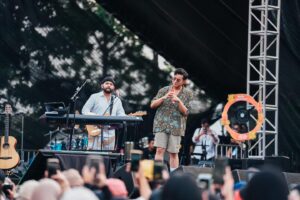 Ardhito Pramono Instagram - As soon as Ardhito Pramono hits his first tune, we know we all be fine today 💕

#PrambananJazzFestival #SatuDekadeBersama #PJF10