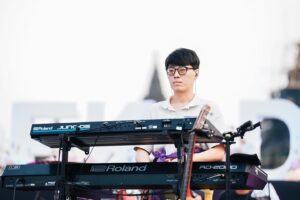Ardhito Pramono Instagram - As soon as Ardhito Pramono hits his first tune, we know we all be fine today 💕

#PrambananJazzFestival #SatuDekadeBersama #PJF10