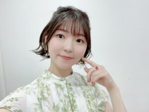 Ari Ozawa Instagram - 小澤亜李1stファンミーティングin Seoul

３週間という短い期間で気づいて集まってくれたファンの皆さん！🫶🏻
初めてのファンミとハイタッチ、皆さんと過ごした時間を思い出すとあたたかい気持ちになります。
素敵な1日でした🥰
本当にありがとうございました！
お手紙もプレゼントも大切にします✉️

日本から来てくれた2人の事も忘れません☺️🫰

MCと通訳してくれたらいむさん(@l.ime_1 )☺️可愛かったです

@daesung_entertainment さんに感謝を込めて🫶🏻

3주라는 짧은 기간동안 눈치채고 모여주신 팬분들입니다!🫶🏻
처음 팬미와 하이파이브, 여러분과의 시간을 생각하면 따뜻한 마음이 듭니다.
멋진 하루였어요🥰
정말 감사합니다!
편지도 선물도 소중히 간직할께요✉️

#오자와아리
#小澤亜李
#ファンミーテング