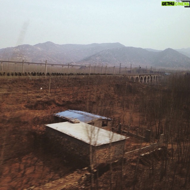 Ari Wegner - 97 Likes - Train ride China POV