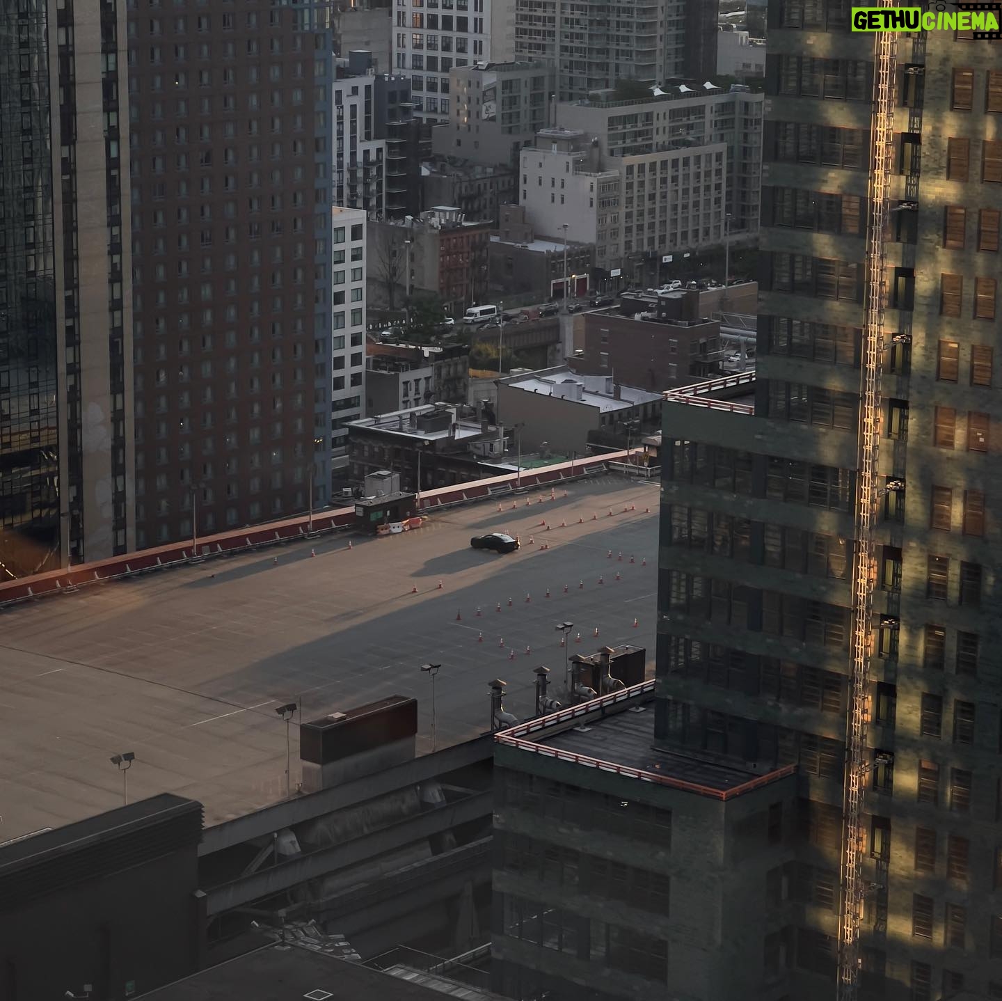 Ari Wegner - 1K Likes - Summer in the City.