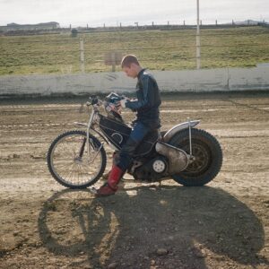 Ari Wegner Instagram - Almost 10 years ago I started talking with @dustinfeneley about a film called STRAY. It was the longest and most rewarding journey, via many miracles to get to Day 1 of the shoot so it makes me so damn happy to see this STRAY released in cinemas throughout NZ this weekend.❤️Link in bio for screening details and big, big love especially to everyone in Queenstown who made this crazy dream possible! 🙏🏻🙏🏻🙏🏻 @strayfeaturefilm