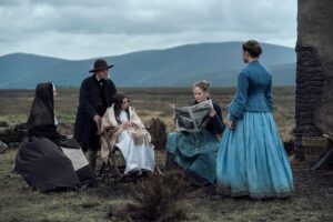 Ari Wegner Instagram - “We wanted to find a way to inject colour and life wherever we could, and to avoid the film being too visually depressing. 'The Wonder' is also a story about a potential miracle and Lib is very full of life and energy, so we wanted colour to play a big role – such as Lib’s vivid blue dress, the green walls and the vibrance of the fire light.

“We also did a lot of planning about curtains, shutters, specific wall colours and how shiny they should be. The sets were designed with these kind of lumpy, shiny green walls so they would appear both green and golden in the parts where they reflected the lamp and firelight.”

Ari Wegner ASC ACS on achieving the unique colour palette of 'The Wonder'.

Swipe for BTS and read the full interview via the link in bio.

📸: Netflix/Aidan Monaghan

-

@ariwegner #FlorencePugh #TheWonder #cinema #film #dop #filmmaking #cinematography #BritishCinematographer #movies