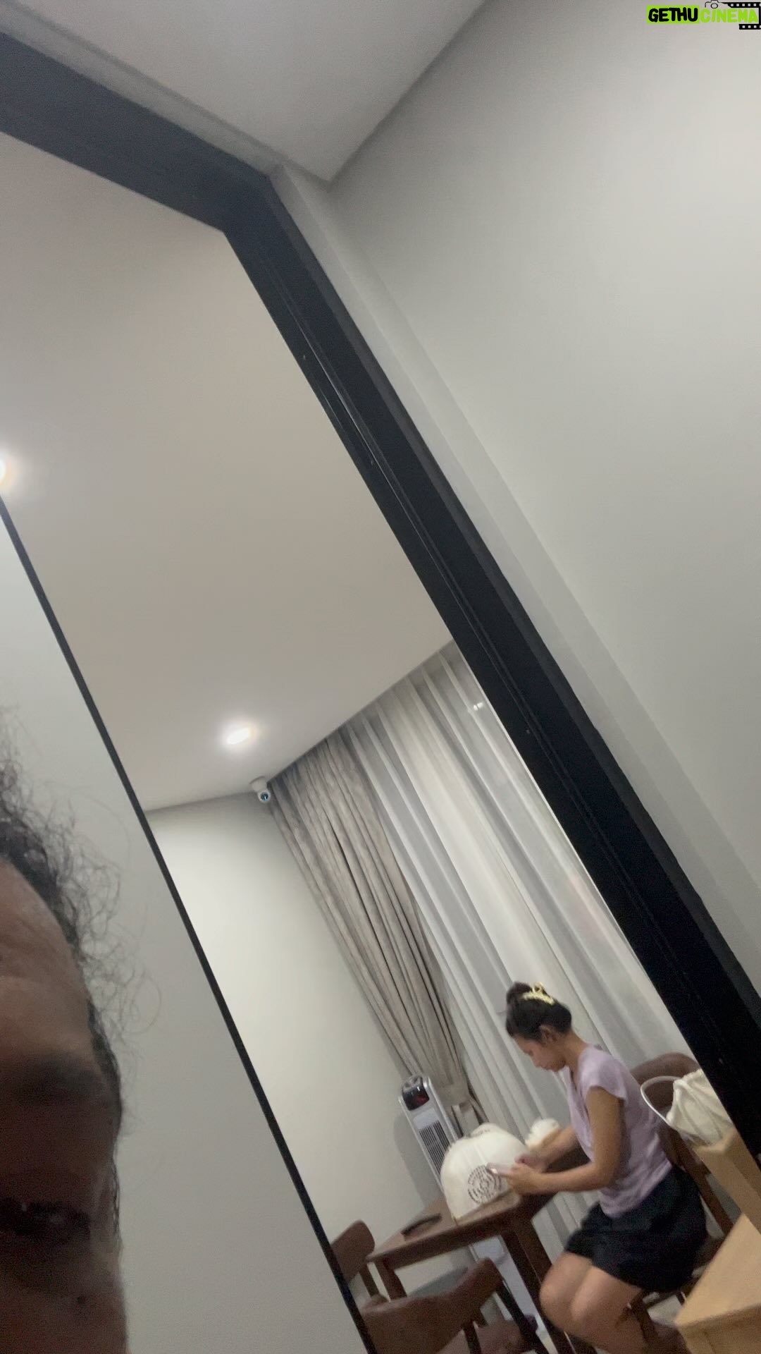 Arie Kriting - 21.1K Likes - Selamat Hari Perempuan Nona @indahpermatas
Perempuan yang selalu baik sama saya. š„°šš½