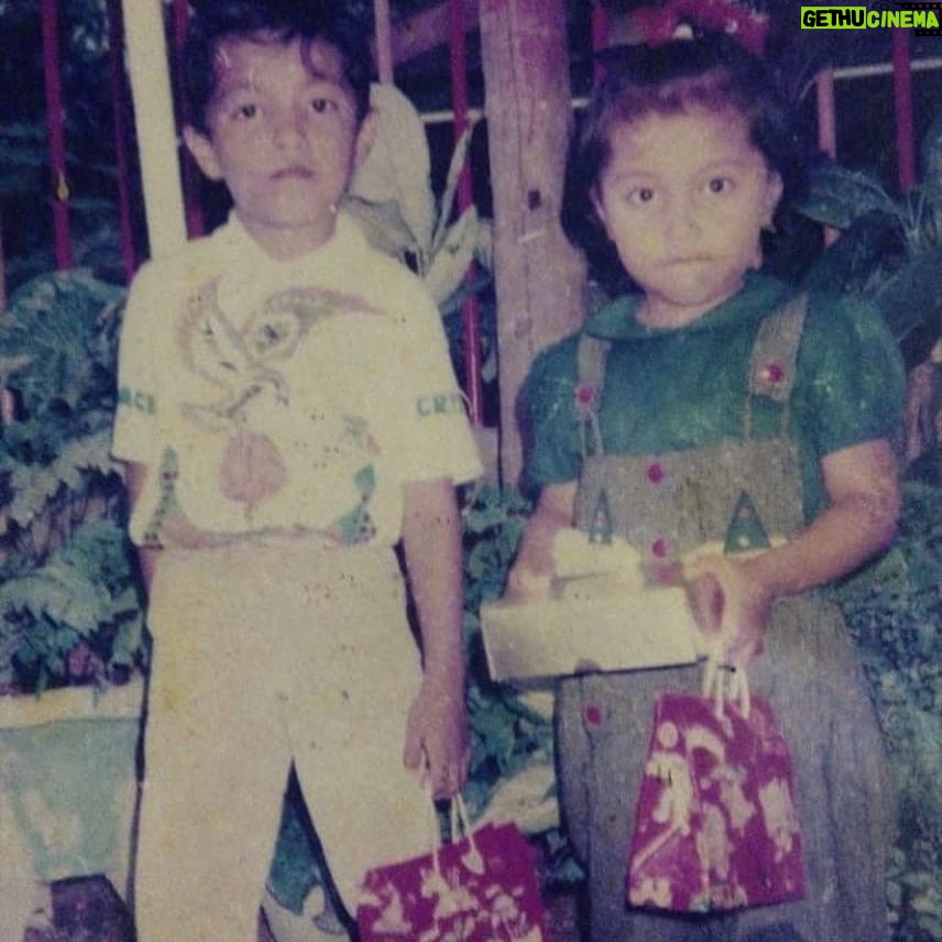 Arie Kriting - 11.8K Likes - Selamat ulang tahun @she_n_taaa adik tersayang. Panjang usia, sehat selalu dan banyak bahagia yaa. Semoga selalu mendapat berkah dalam kehidupan. 🥰🙏🏽