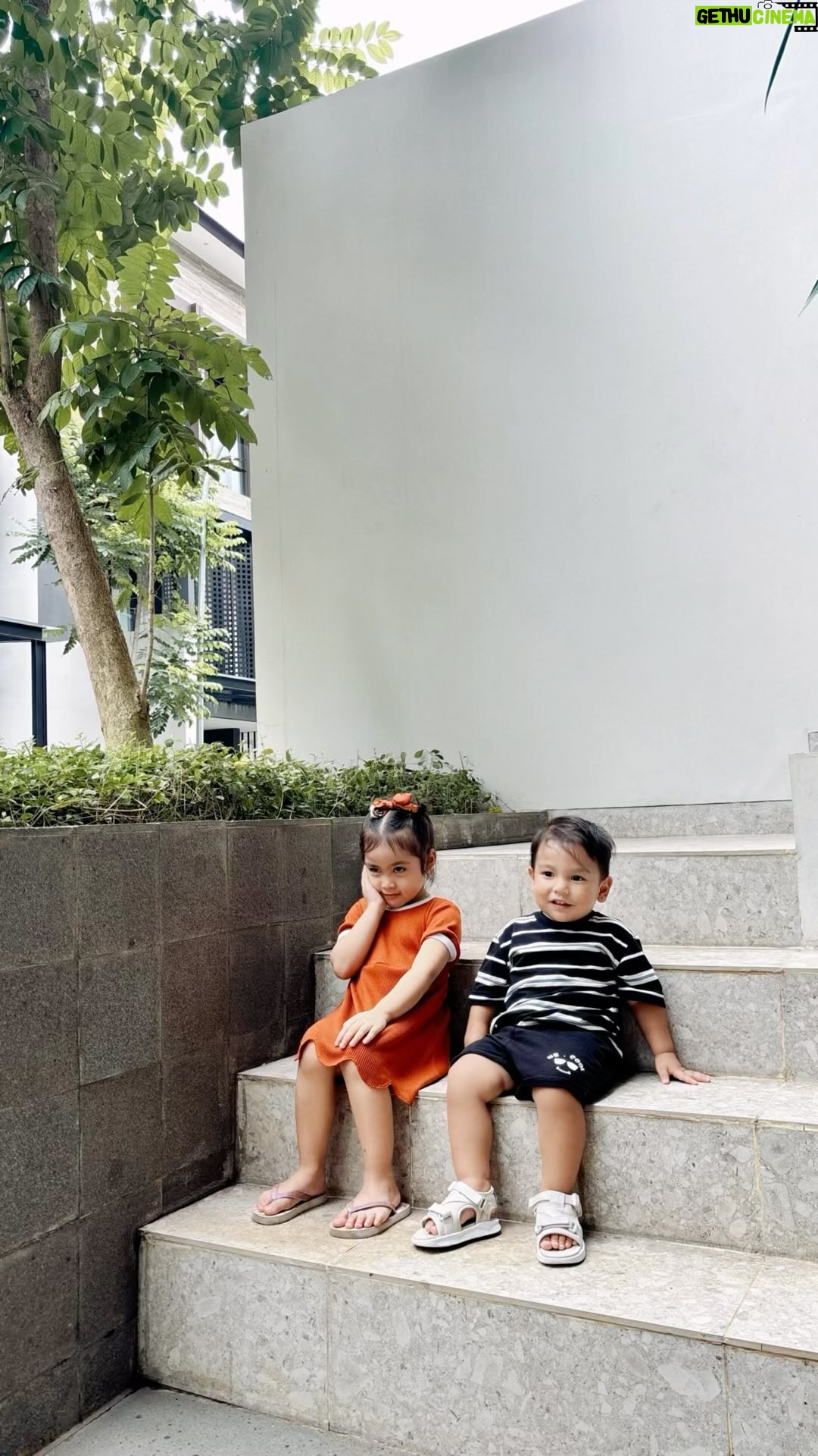Arie Kriting - 191.6K Likes - Seira sih cantik, cocoklah sama Naka. Tapi kok agak kuatir ya sama besannya.
