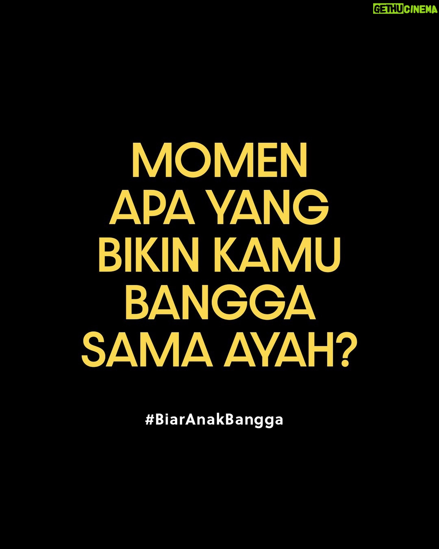 Arie Kriting - 12.3K Likes - Moment apa yang bikin kamu bangga sama sosok Ayah?
Kalau saya, paling bangga sama saya punya Bapak itu karena beliau selalu berusaha kuat. Jadi bapak-bapak di Timur dengan keadaan ekonomi yang kurang memadai, tidak bikin bapak saya kecil hati dan mengecilkan mimpi anak-anaknya. Biar pun keadaan sulit, bapak selalu yakinkan saya untuk sekolah sampai ke tanah Jawa. Bapak sering sekali cari ikan di laut malam-malam, biar pengeluaran bisa ditekan karena gaji bapak pasti kurang kalau tiap saat beli lauk dari pasar. Tapi bapak tidak pernah bilang itu karena ekonomi kami sulit, bapak selalu bilang ikan segar dari laut jauh lebih baik. Biar kita tidak minder dan berkecil hati. Terima kasih bapak, sudah jadi contoh laki-laki yang tabah dan kuat untuk saya. ☺️🙏🏽
Film Kaka Boss ini sedikit banyak ada bagian dari kenangan saya dan bapak juga.
Jadi, kalian ada memori apa soal bapak?
#FilmKAKABOSS #KAKABOSS #GasKitaGas #Tabakar