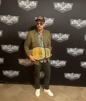 Ariel Levy Instagram - #thechampthatyoudeserve stopped over at  @officialwrestlecon 
📸: @lissyalmeida
