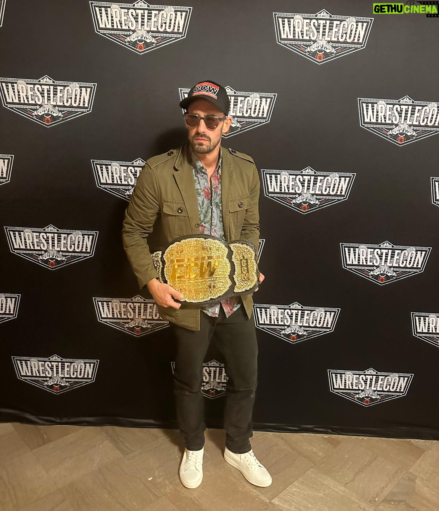 Ariel Levy - 704 Likes - #thechampthatyoudeserve stopped over at @officialwrestlecon
📸: @lissyalmeida