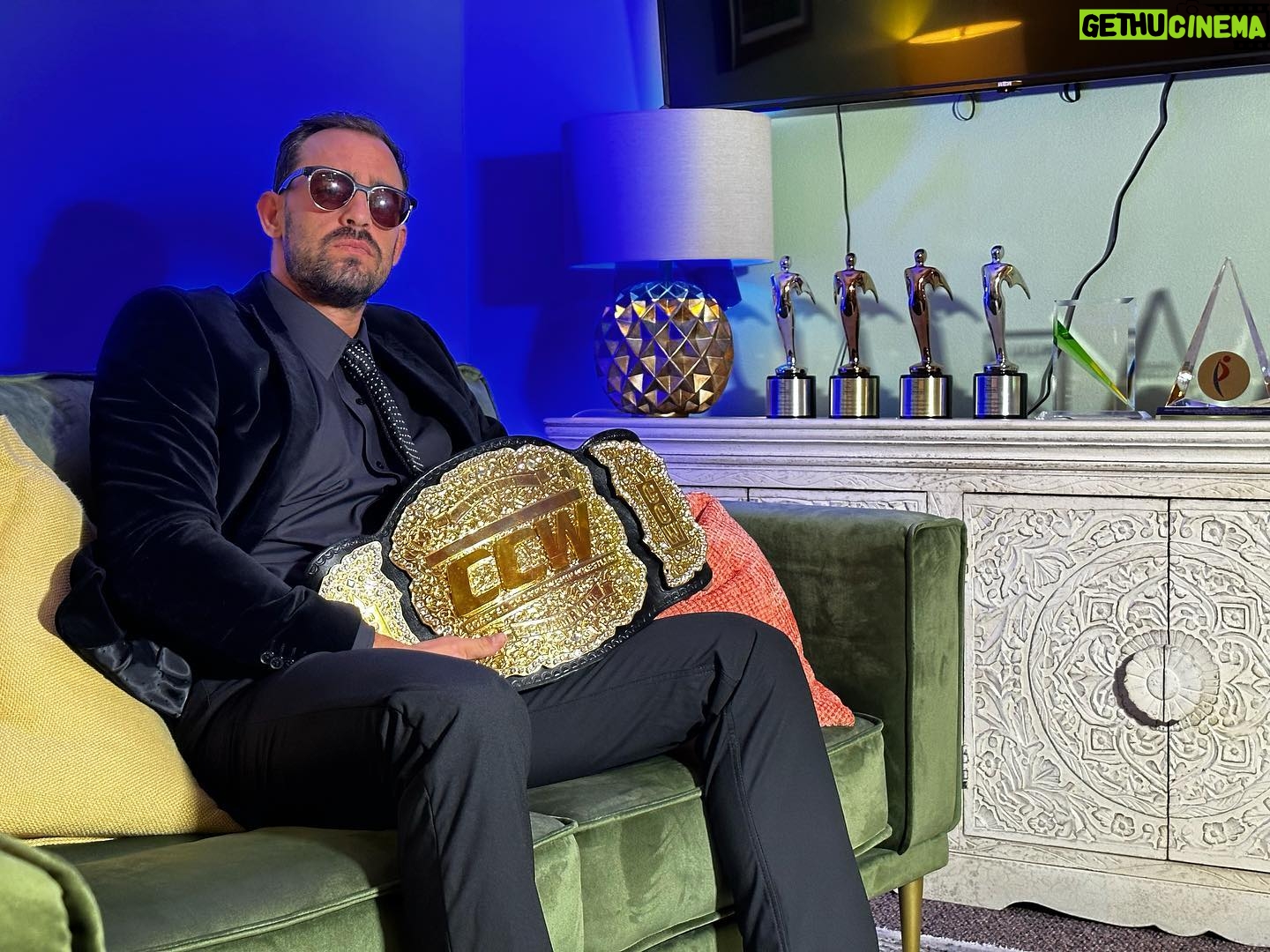 Ariel Levy - 1.1K Likes - #thechampthatyoudeserve is in the green room.
@ccwalivetv #genesis
📸: @tusslemania