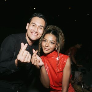 Arifin Putra Instagram - Malam minggu di Gala Premiere #PasutriGaje . Thank you so much untuk semua yang uda datang dan terutama @officialfinions_ yang akhirnya ngumpul lagi!