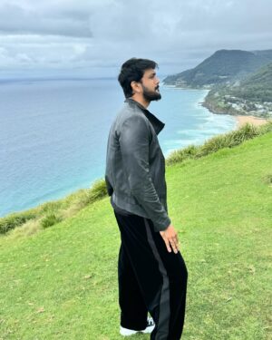 Arifin Shuvo Instagram - Don’t grieve. Anything you lose comes round in another form.

Rumi

53 days
