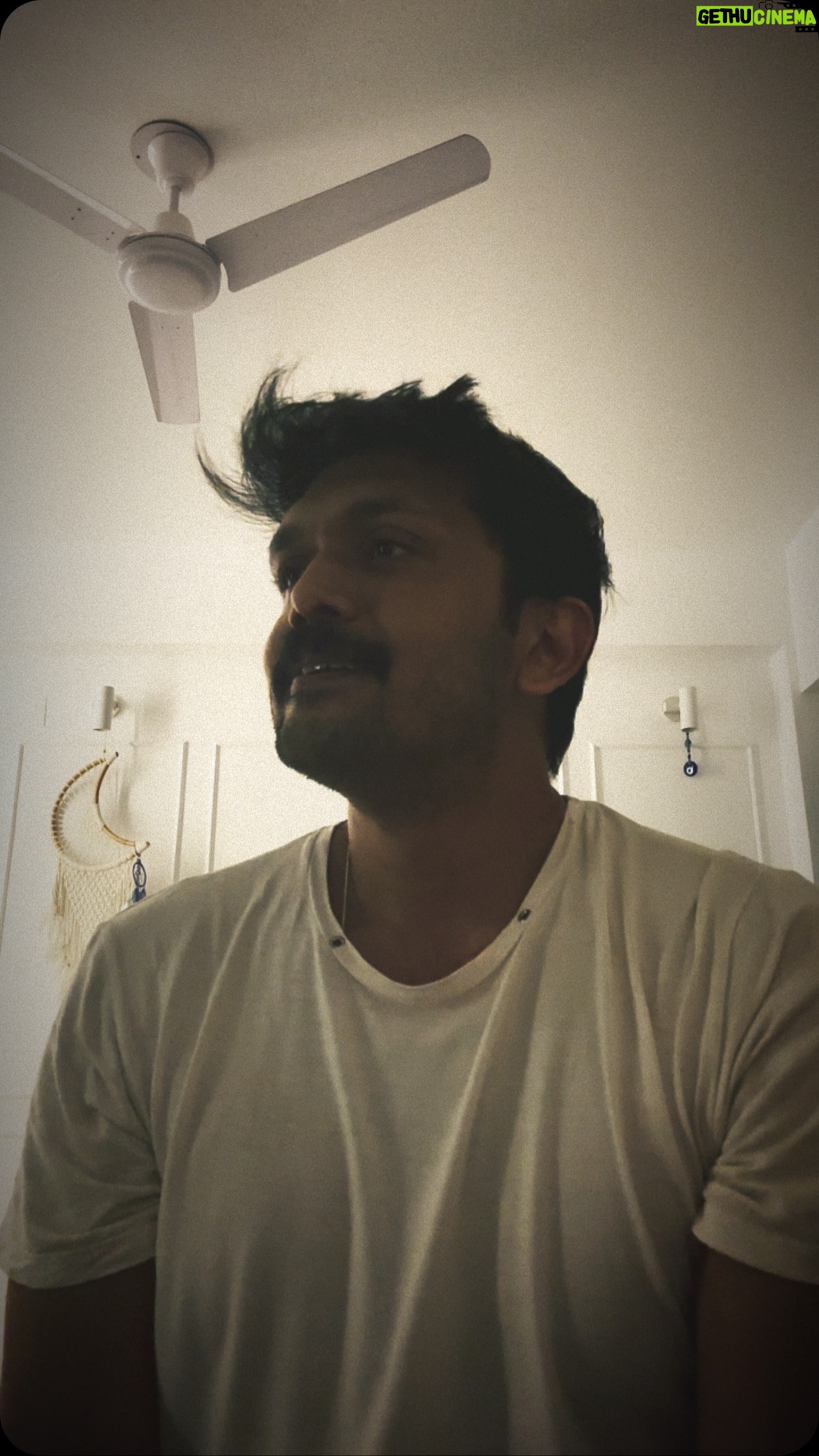 Arifin Shuvo - 8.7K Likes - Accha ei tukui❤️