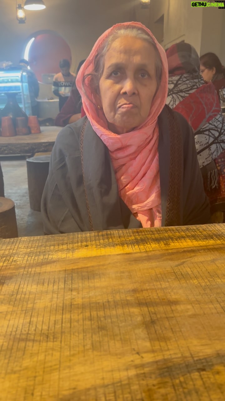 Arifin Shuvo - 12.8K Likes - Day out with ma👵🏼❤️
#mom