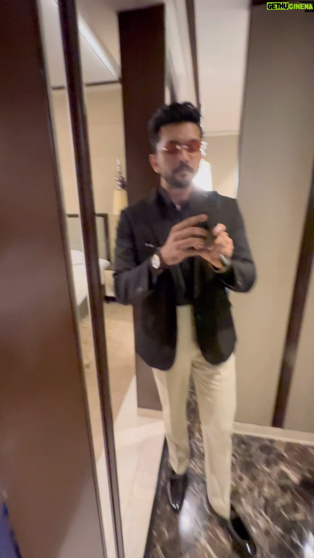 Arifin Shuvo - 15K Likes - Blur but with clarity 🔥
#international #global #art #passion #entertainment #dhaka #bangladesh #worldstar #bleased #me #selflove #mask #peace #arifinshuvoo