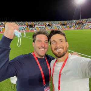 Aritz Aduriz Instagram - ZORIONAK @sdamorebieta, Asier Goiria eta Iñigo Vélez. Ascenso fruto de la buena gestión, humildad y trabajo en equipo. Eskerrikasko futbolaren esentzia zein den gogorarazteagatik. Goazen rodillo blue!! Aupa azules!!🔵🔵