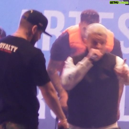 Arkano - 10K Likes - Os dejo algunos momentos de mi primera toma de contacto con las batallas después de 4 años. ¿Cómo me veis?🥰
MILLONES DE GRACIAS a toda la gente de México que nos ha arropado tantísimo en los eventos, sois brutales💗