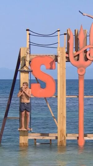 Arkano Instagram - ¡¡¡SALVADO!!! 💥 @smootharkano es el nominado que se libra de la expulsión 🔥 #Supervivientes #TierraDeNadie8 #expulsión