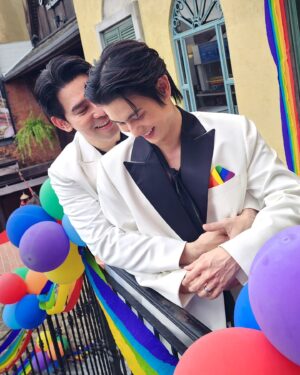 Arm Sappanyoo Panatkool Instagram - ในทะเลมีปลา ในสายตามีแต่เธอ 💙🏳️‍🌈💙