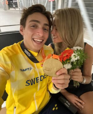 Armand Duplantis Instagram - World champ x2🥇