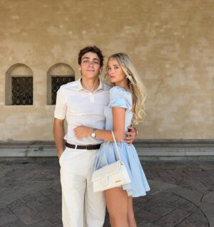 Armand Duplantis Instagram - Glad midsommar💙💛